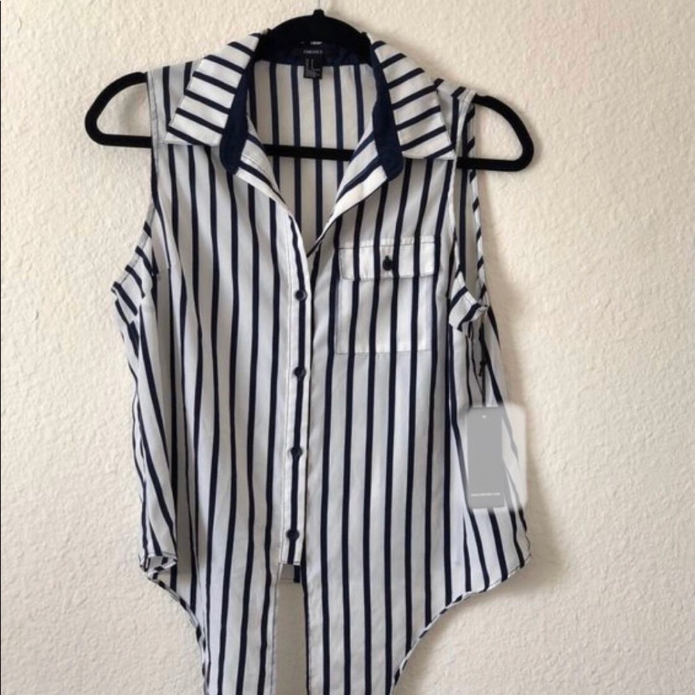 Blouse - Picture 2 of 3